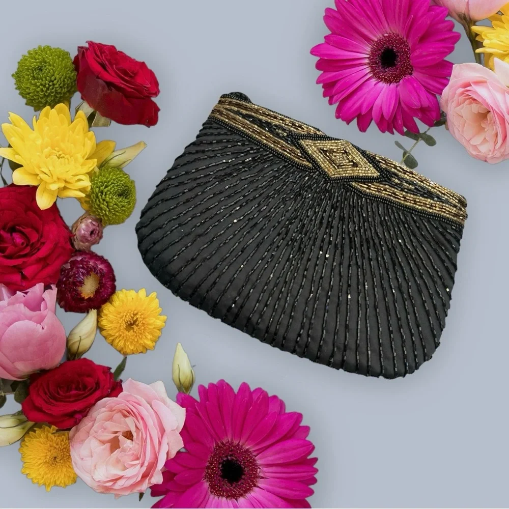Vintage Lord & Taylor Elegant Black and Gold Women's Evening Formal-Event Clutch
